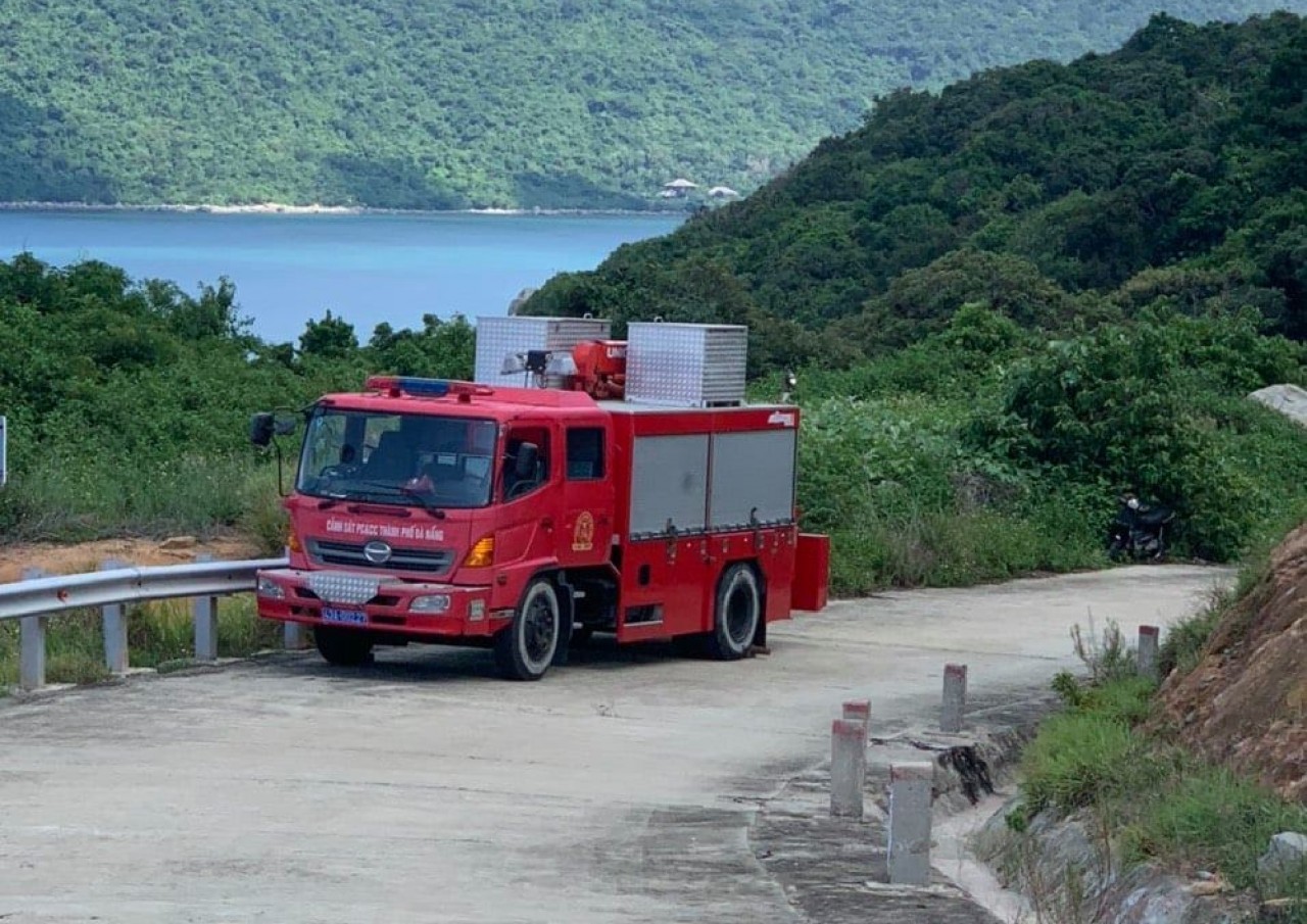 Tích cực tìm kiếm ngư dân câu mực mất tích ở biển Đà Nẵng Tích cực tìm kiếm ngư dân câu mực mất tích ở biển Đà Nẵng