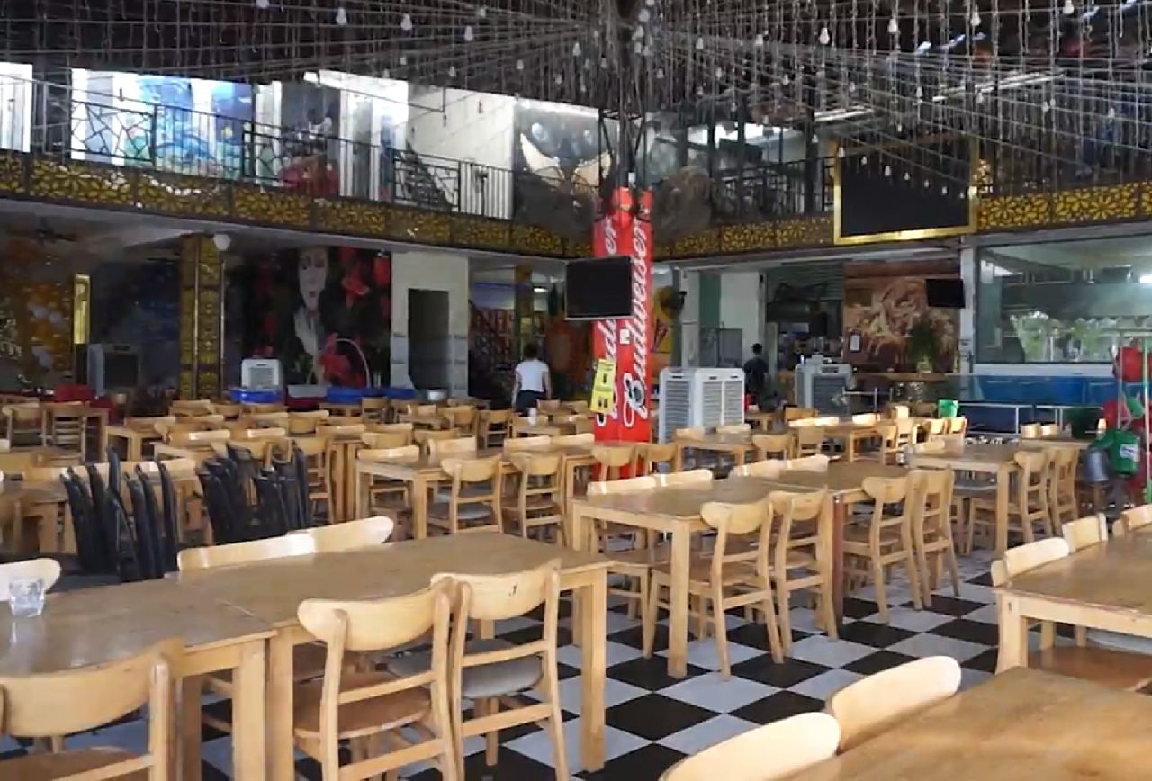 Đà Nẵng: Ăn uống tại chỗ được phép, chủ quán tất bật chuẩn bị Đà Nẵng: Ăn uống tại chỗ được phép, chủ quán tất bật chuẩn bị