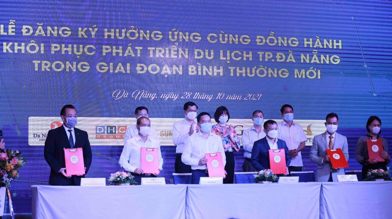 Đà Nẵng khởi động đón khách du lịch trong giai đoạn bình thường mới Đà Nẵng khởi động đón khách du lịch trong giai đoạn bình thường mới