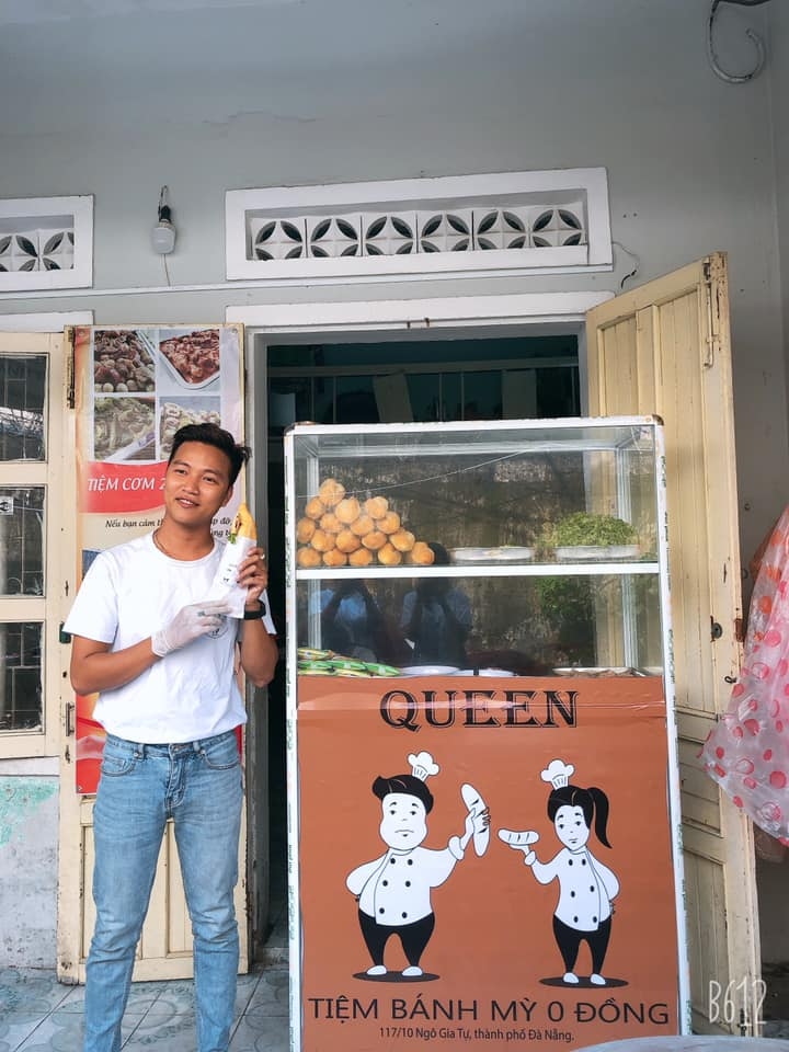 Tiệm bánh mỳ 0 đồng của chàng trai mồ côi ở Đà Nẵng tiem banh my 0 dong cua chang trai mo coi o da nang