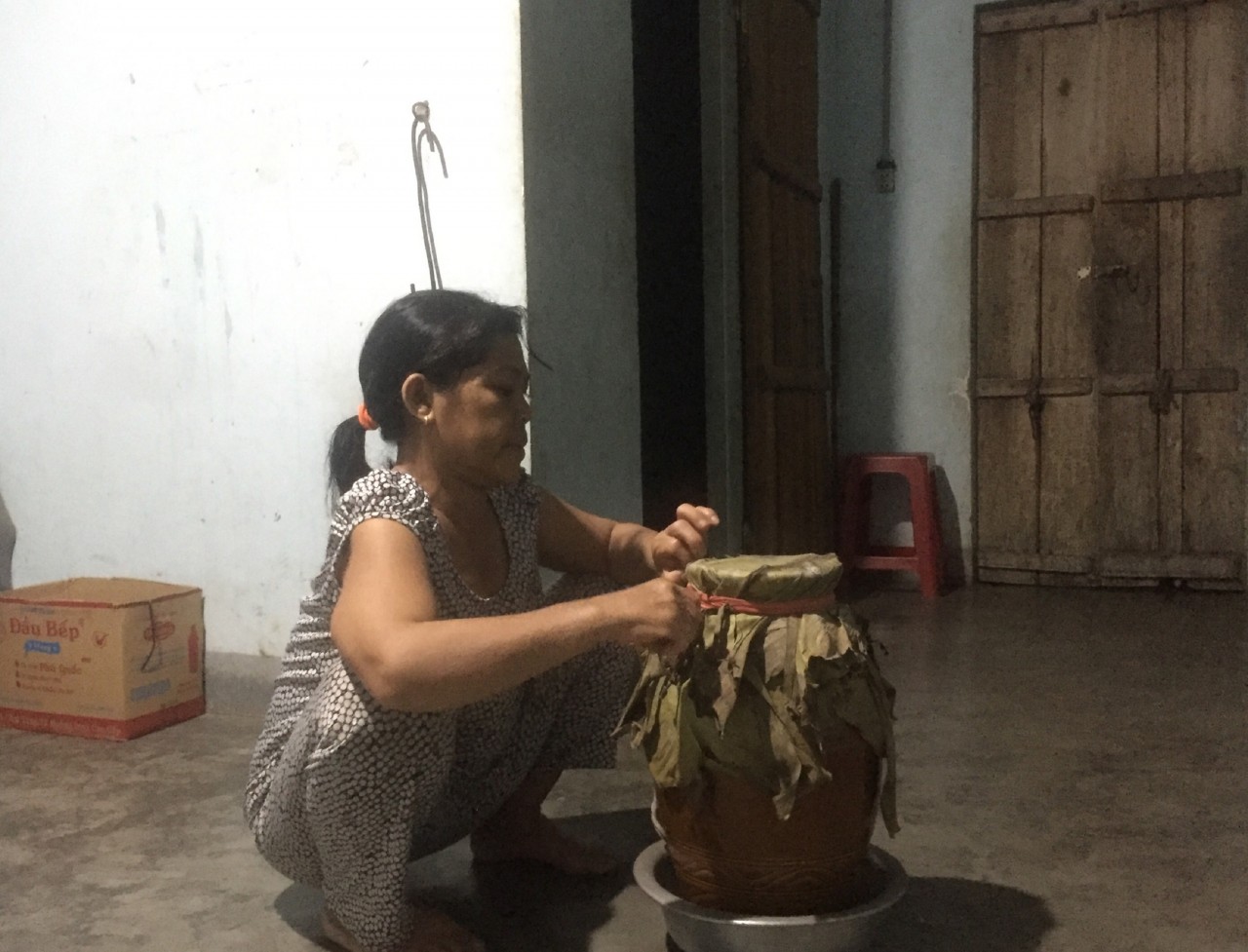 Về Phú Yên thăm ché rượu người Chăm Về Phú Yên thăm ché rượu người Chăm