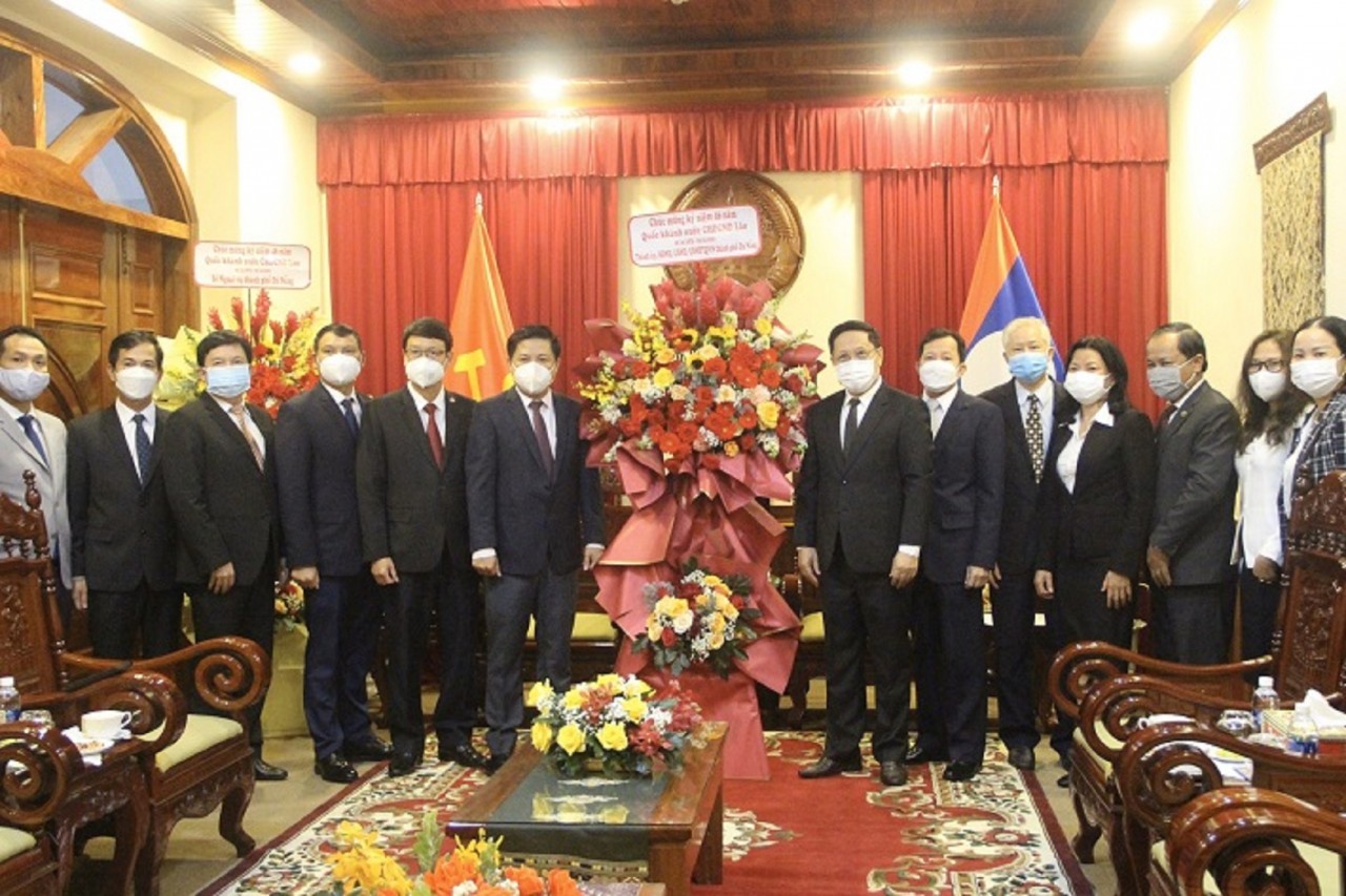 Lãnh đạo TP Đà Nẵng thăm và chúc mừng 46 năm Quốc khánh nước CHDCND Lào Lãnh đạo TP Đà Nẵng thăm và chúc mừng 46 năm Quốc khánh nước CHDCND Lào