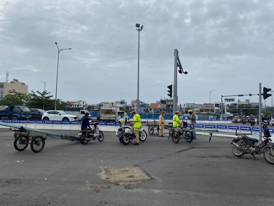 CSGT Đà Nẵng ra quân bảo đảm ANTT, bảo vệ tuyệt đối an toàn Đại hội Đảng CSGT Đà Nẵng ra quân bảo đảm ANTT, bảo vệ tuyệt đối an toàn Đại hội Đảng