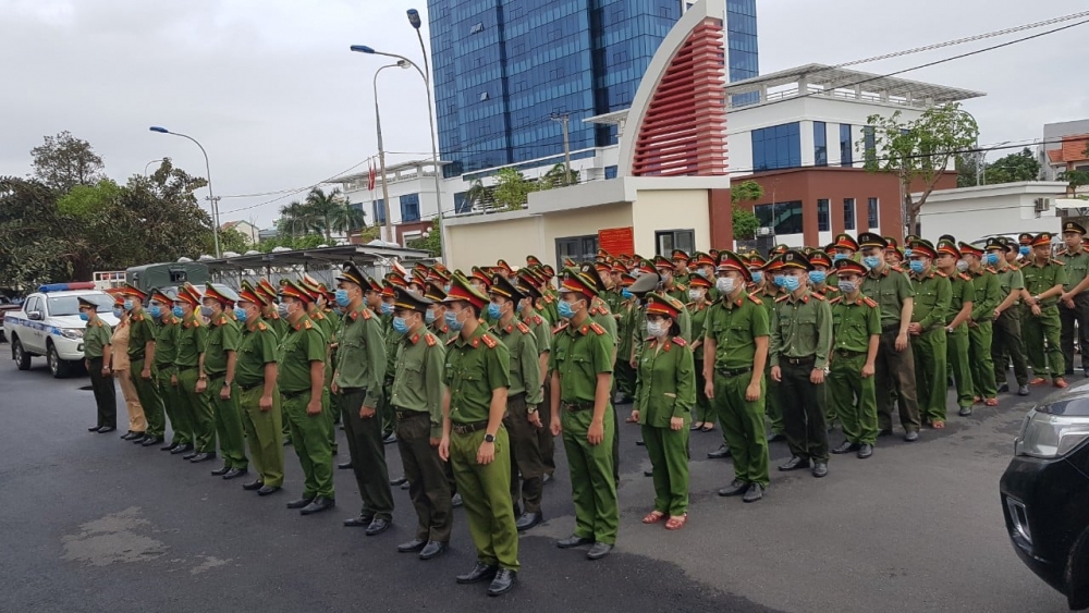 CSGT Đà Nẵng ra quân bảo đảm ANTT, bảo vệ tuyệt đối an toàn Đại hội Đảng CSGT Đà Nẵng ra quân bảo đảm ANTT, bảo vệ tuyệt đối an toàn Đại hội Đảng