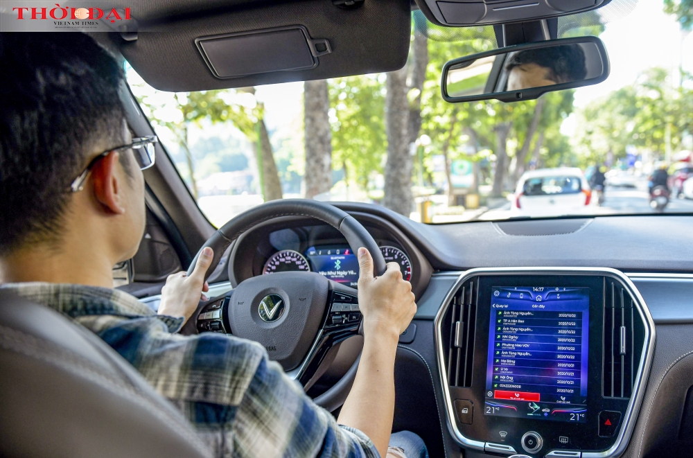 VinFast Lux SA 2.0 VinFast Lux SA2.0: Mẫu SUV hạng E giá hời?