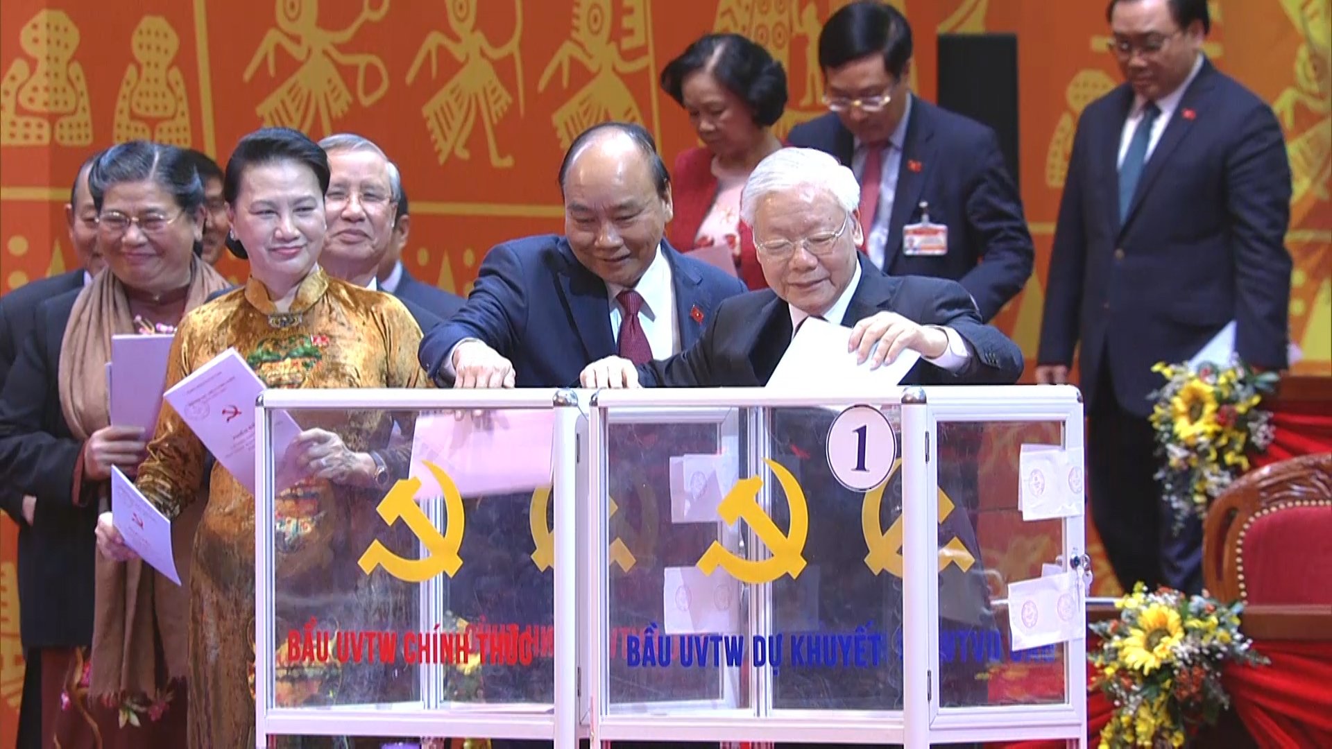 Danh sách Ban Chấp hành Trung ương Đảng khóa XIII Các đại biểu bầu Ban Chấp hành Trung ương Đảng khóa XIII.