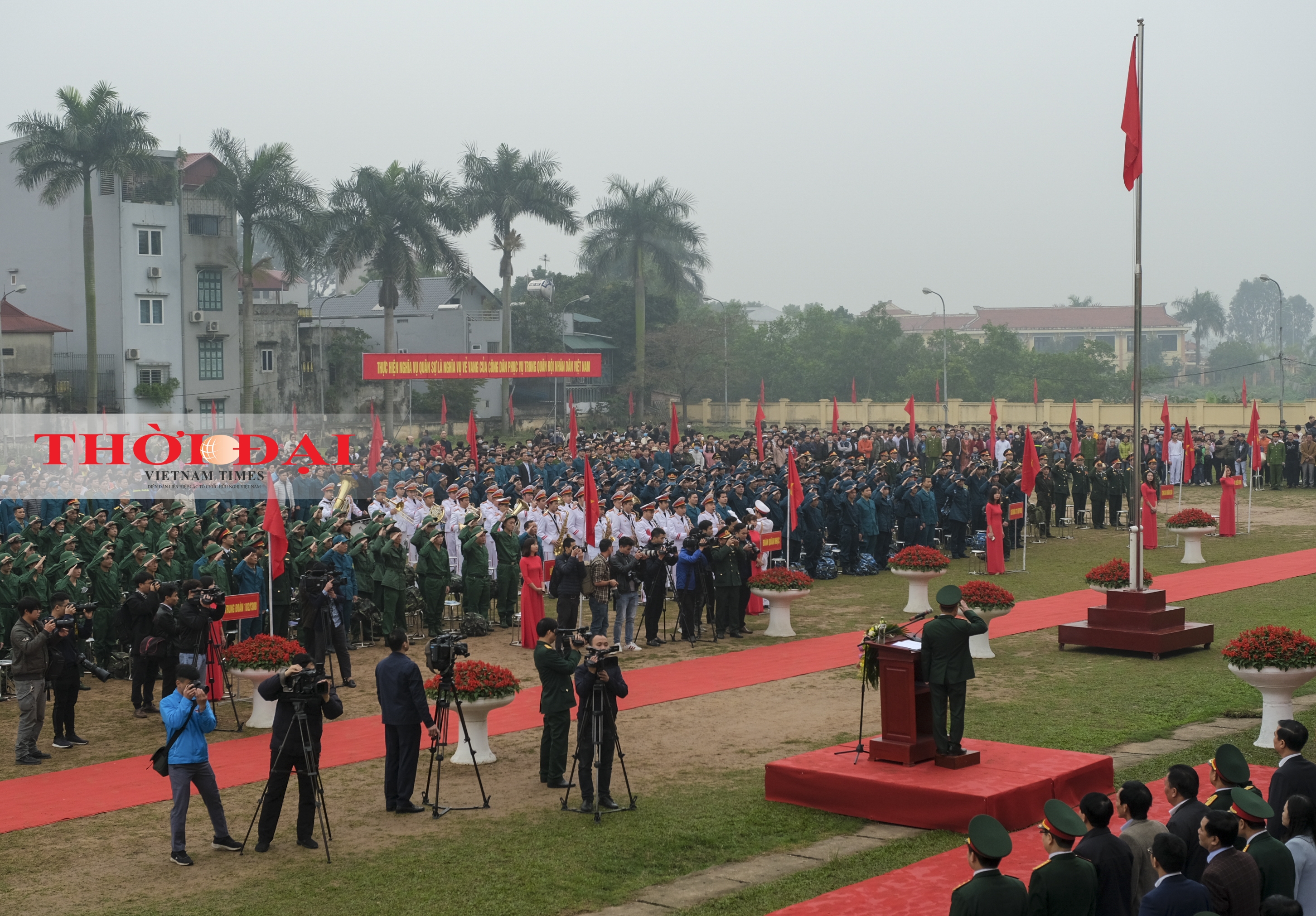 Đông Anh: Hơn 200 tân binh lên đường thực hiện nghĩa vụ quân sự dong anh hon 200 tan binh len duong thuc hien nghia vu quan su