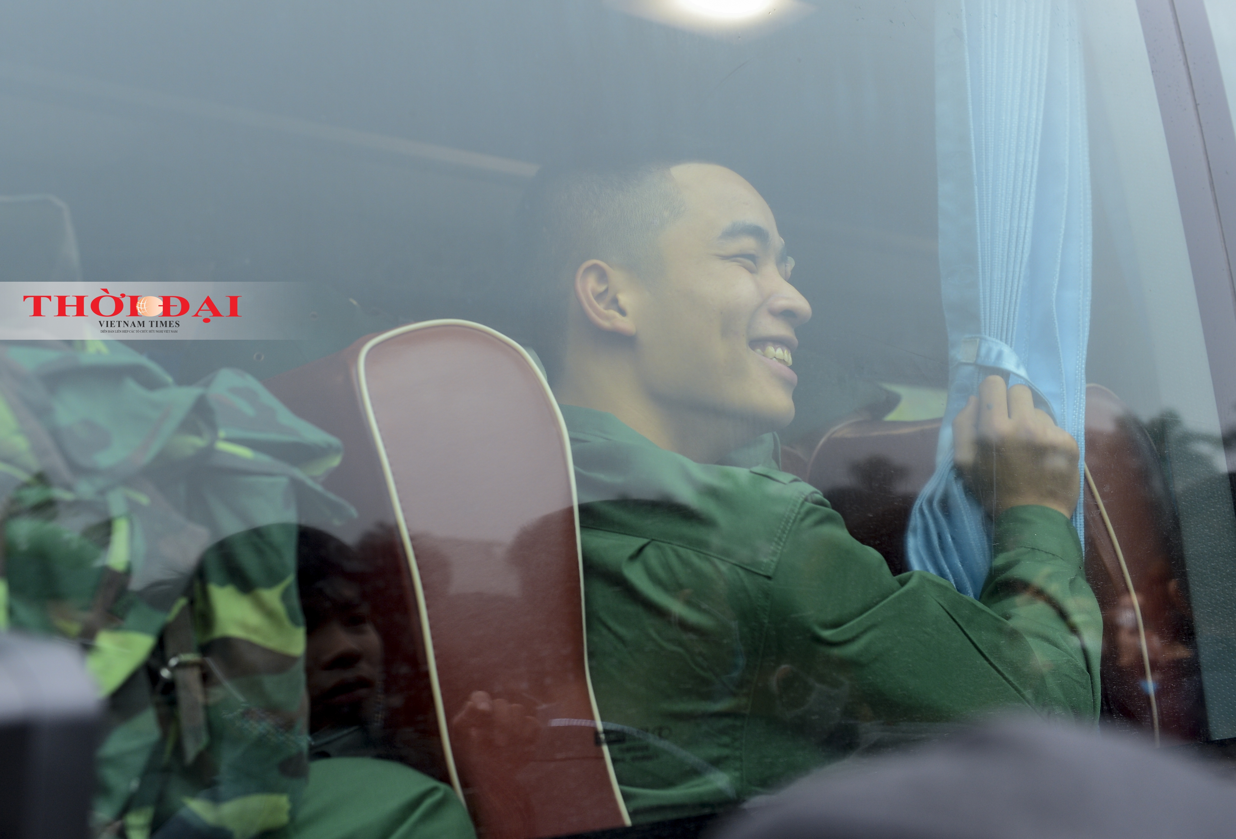 Đông Anh: Hơn 200 tân binh lên đường thực hiện nghĩa vụ quân sự dong anh hon 200 tan binh len duong thuc hien nghia vu quan su