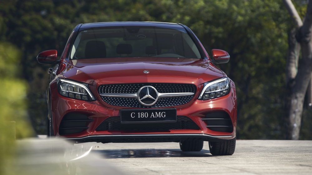 Mercedes-Benz 'chơi lớn' khi bổ sung C180 AMG Mercedes-Benz 'chơi lớn' khi bổ sung C180 AMG