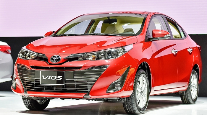 Ô tô giảm giá kỷ lục, "sâu" nhất tới hơn 120 triệu o to giam gia ky luc sau nhat toi hon 120 trieu