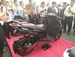 thi truong xe may van tiem nang bat chap de xuat han che