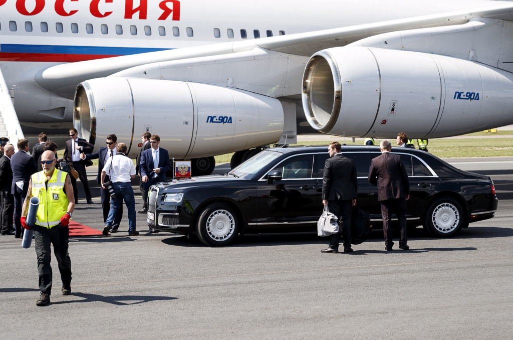 Thêm bí mật về siêu xe Tổng thống Trump và Putin hai chiec xe cho ong trump va ong putin co gi dac biet