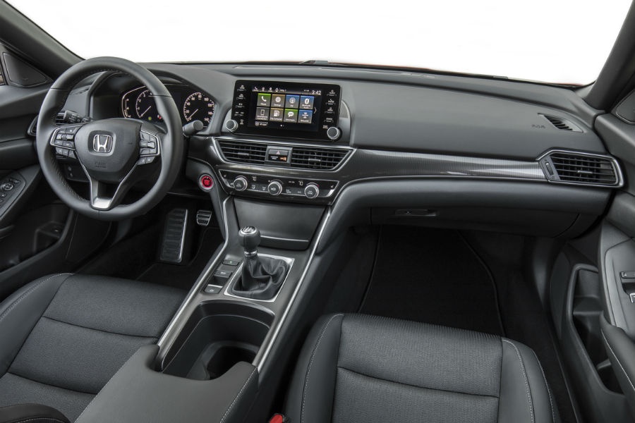 Honda Accord 2019 giá 1 tỷ đồng, Toyota Camry "toát mồ hôi" honda accord 2019 sap ve nuoc canh tranh cung toyota camry