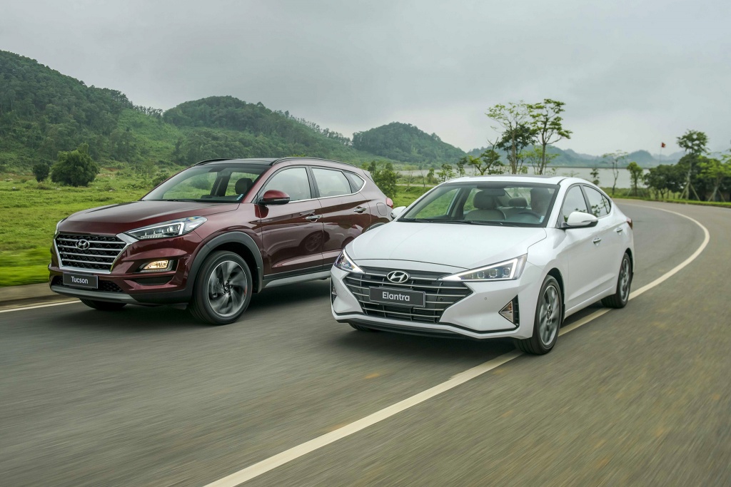 hyundai gioi thieu elantra va tucson 2019 gia tang tu 30 50 trieu