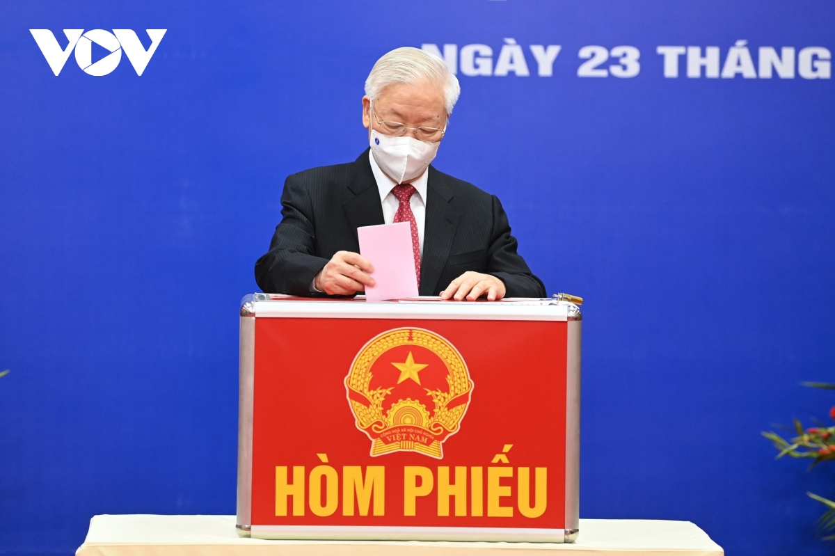 Tưng bừng Ngày hội non sông - Ngày hội của toàn dân Tưng bừng Ngày hội non sông - Ngày hội của toàn dân