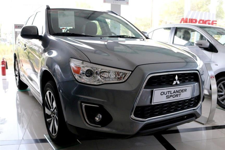 Gần 1.000 xe Mitsubishi nhập khẩu bị triệu hồi khắc phục lỗi phanh gan 1000 xe mitsubishi nhap khau bi trieu hoi khac phuc loi phanh
