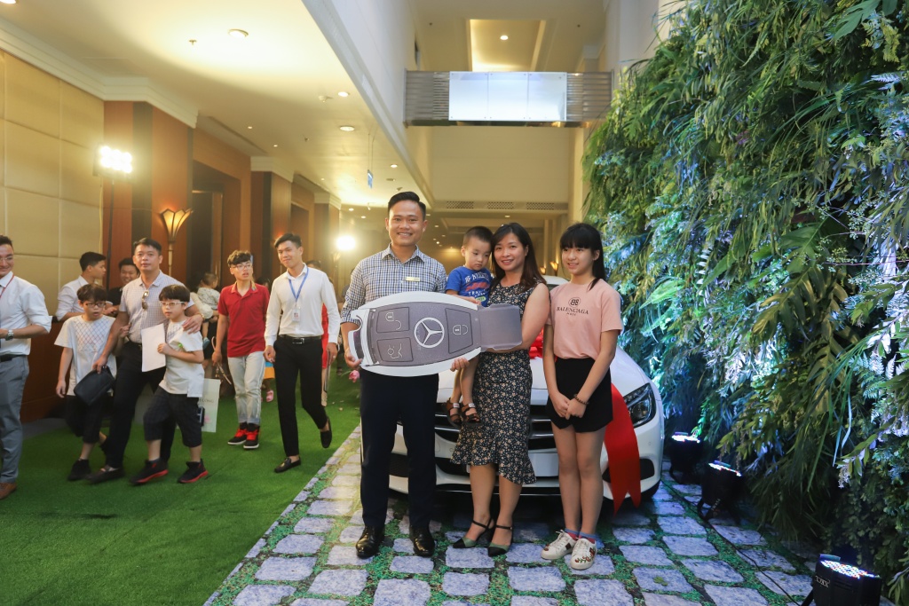 Cenland tặng quà với tổng trị giá 1,6 tỷ đồng cho khách hàng dự án KĐT Vườn Sen cenland tang qua voi tong tri gia 16 ty dong cho khach hang du an kdt vuon sen