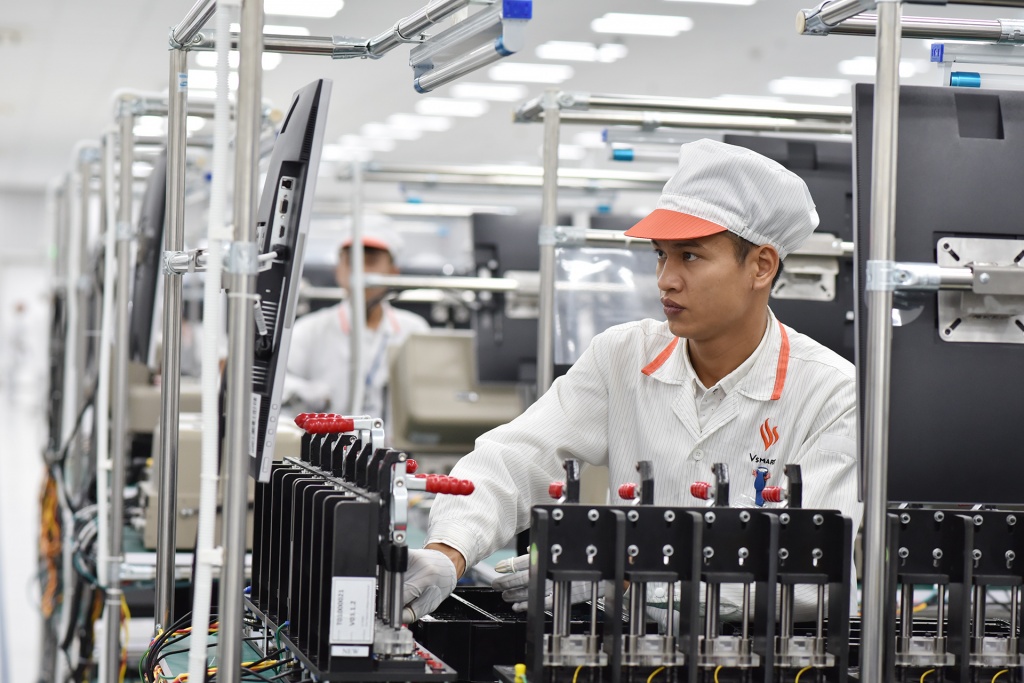 VinSmart cùng các đối tác Fujitsu và Qualcomm hợp tác phát triển điện thoại 5G vinsmart cung cac doi tac fujitsu va qualcomm hop tac phat trien dien thoai 5g