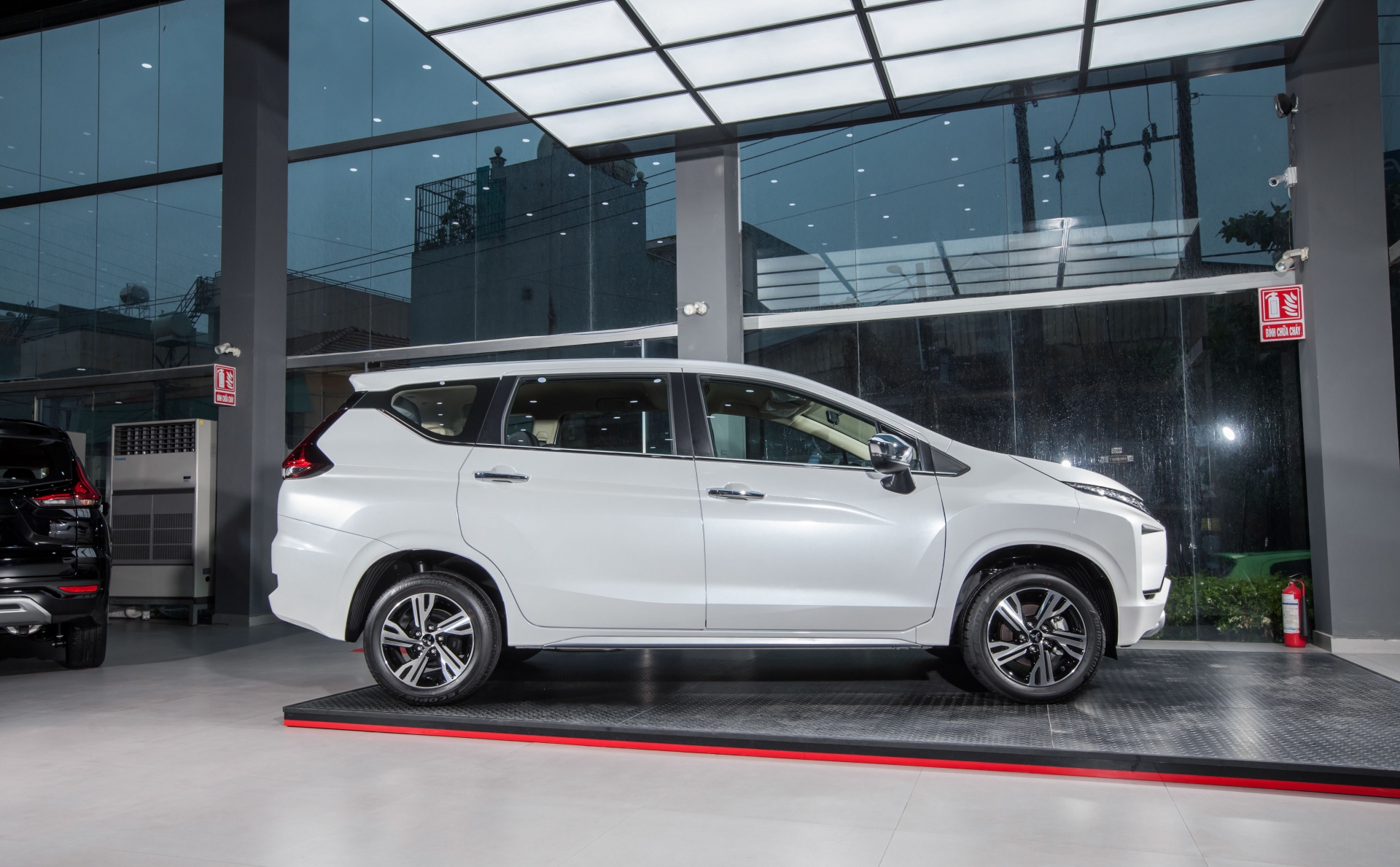 Mitsubishi Xpander 2020 được trình làng, giá tăng nhẹ 10 triệu mitsubishi xpander 2020 duoc trinh lang gia tang nhe 10 trieu