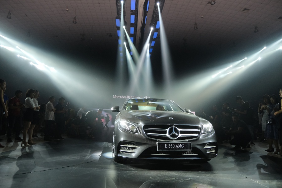 trien lam mercedes benz fascination 2019 co gi dang xem
