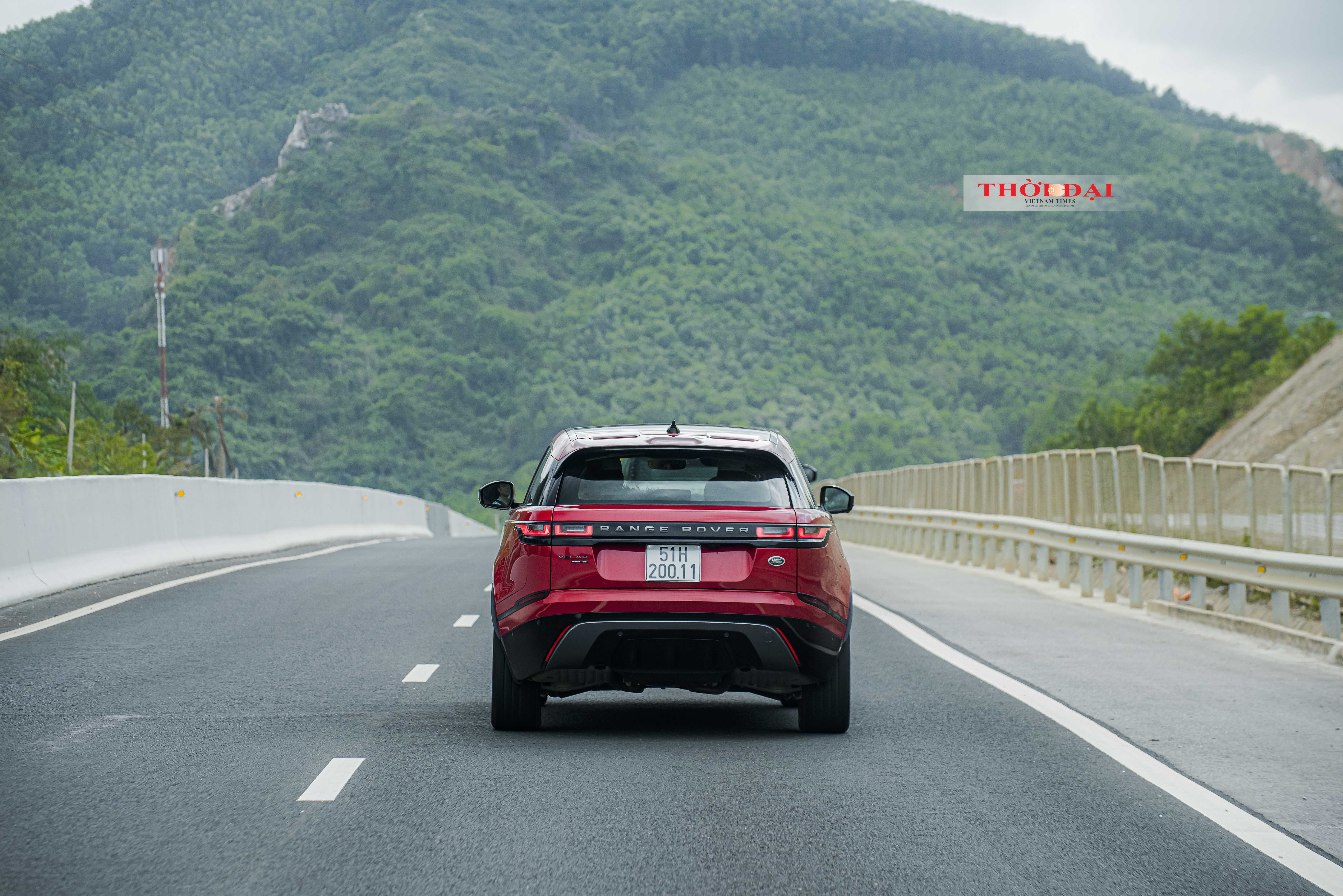 Ảnh: Chi tiết Range Rover Velar có giá hơn 5,4 tỷ đồng Ảnh: Chi tiết Range Rover Velar có giá hơn 5,4 tỷ đồng