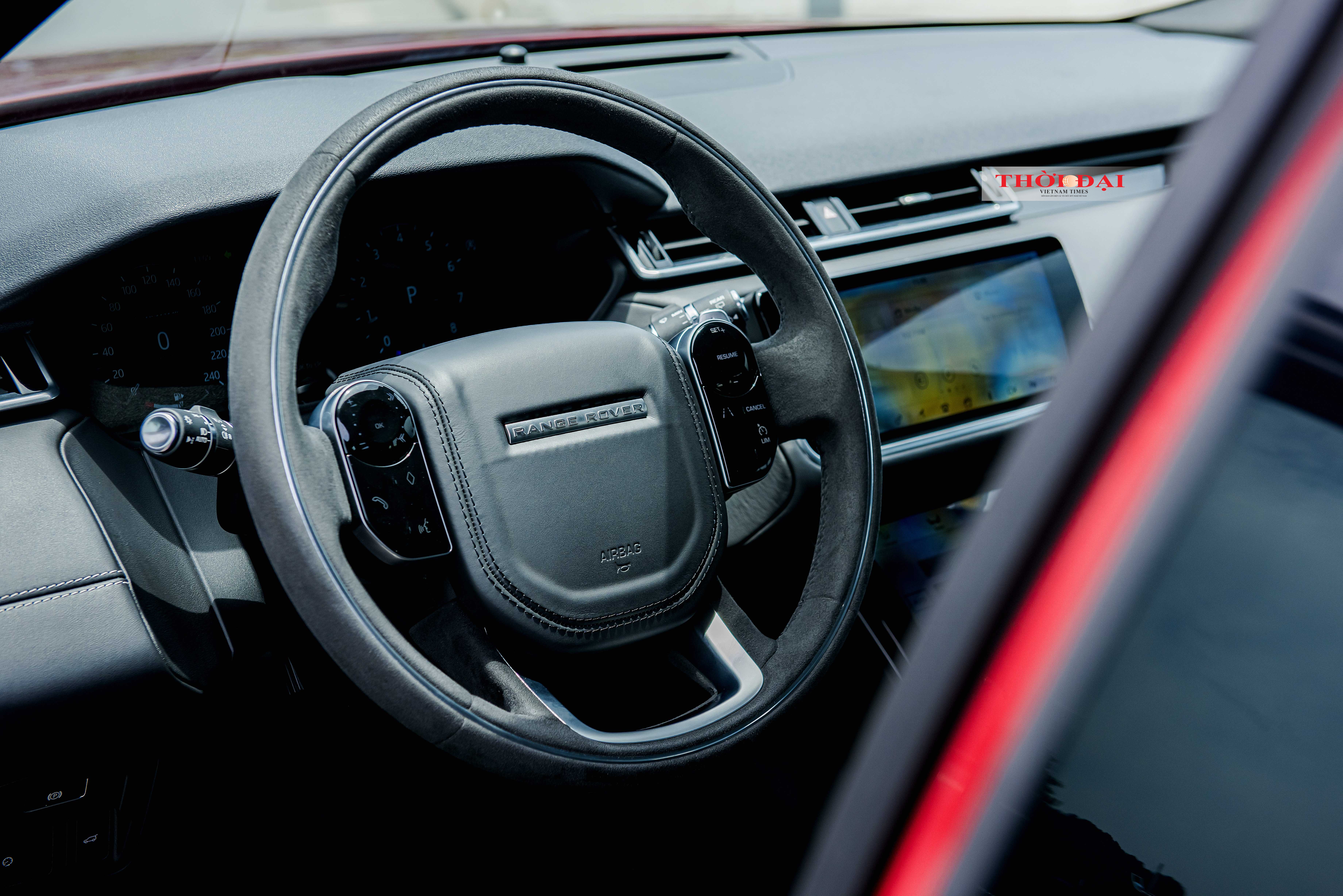 Ảnh: Chi tiết Range Rover Velar có giá hơn 5,4 tỷ đồng Ảnh: Chi tiết Range Rover Velar có giá hơn 5,4 tỷ đồng