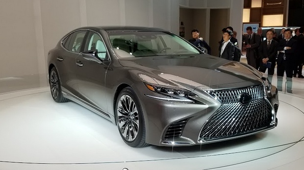 lexus ls500 bi trieu hoi tai viet nam vi loi hy huu