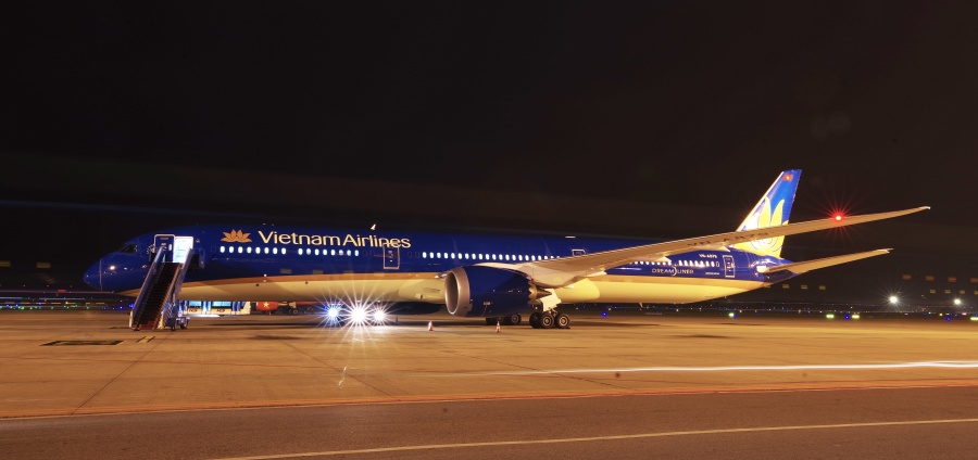 Siêu máy bay Boeing 787 - 10 Dreamliner đầu tiên về Việt Nam sieu may bay boeing 787 10 dreamliner dau tien ve viet nam