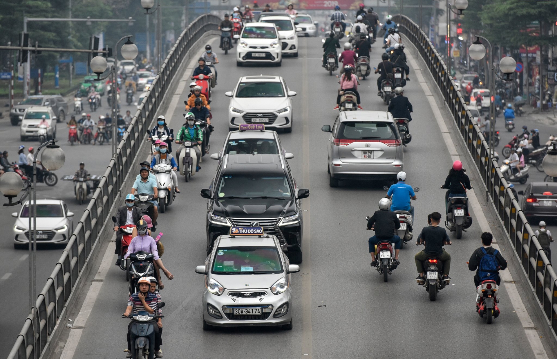 Hà Nội tăng cường bảo đảm trật tự, an toàn giao thông dịp nghỉ lễ 30/4 và 1/5 ha noi tang cuong bao dam trat tu an toan giao thong dip nghi le 304 va 15