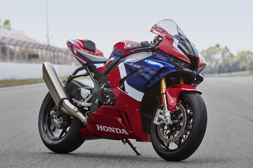 CBR1000RR-R 2309 2020 cbr1000rr r location exterior 0001 s