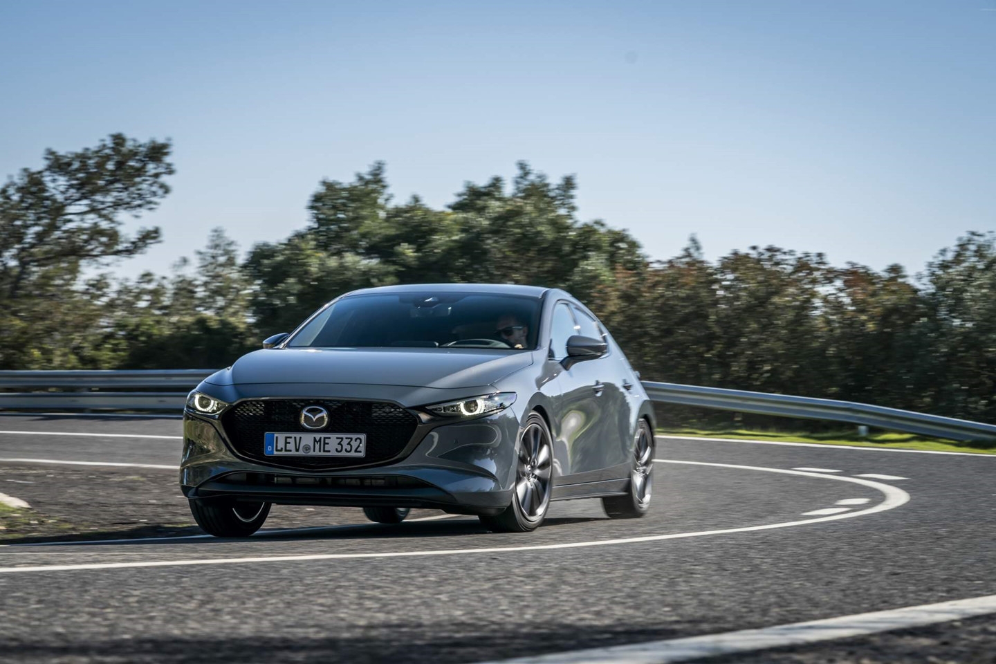 mazda3 the he moi sap duoc gioi thieu tai viet nam