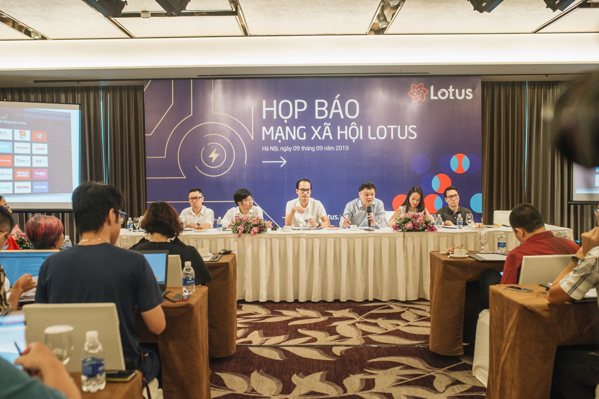 Mạng xã hội Lotus sẽ đi vào thị trường phổ quát, không chọn giải pháp đối đầu mang xa hoi lotus se di vao thi truong pho quat khong chon giai phap doi dau