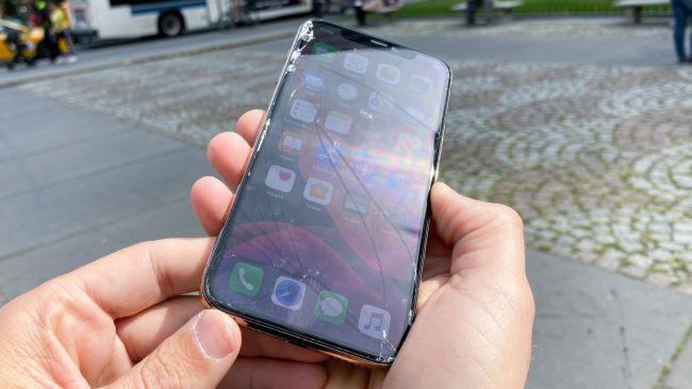 iPhone 11 Pro "tan nát" chỉ sau cú rơi nhẹ iphone 11 pro tan nat chi sau cu roi nhe