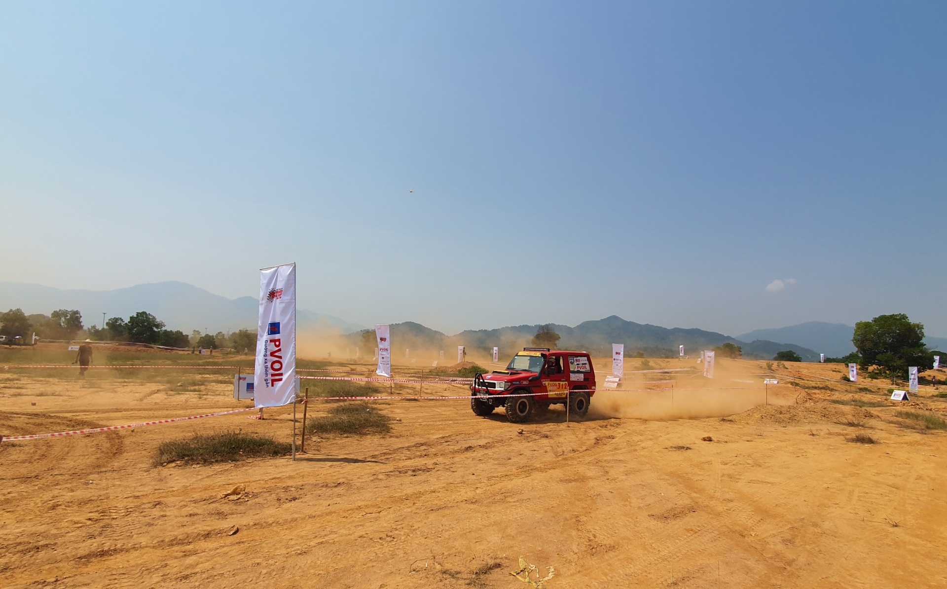 giai dua xe offroad lon nhat 2019 chinh thuc khoi tranh