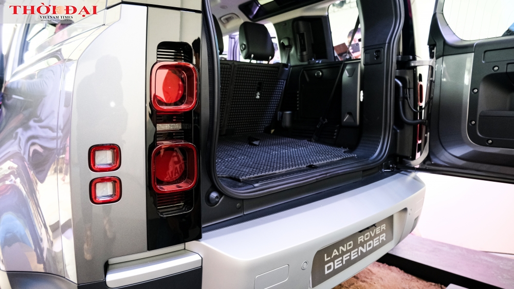 Chi tiết Land Rover Defender 2020 vừa ra mắt khách hàng Việt Nam Chi tiết Land Rover Defender 2020 vừa ra mắt khách hàng Việt Nam
