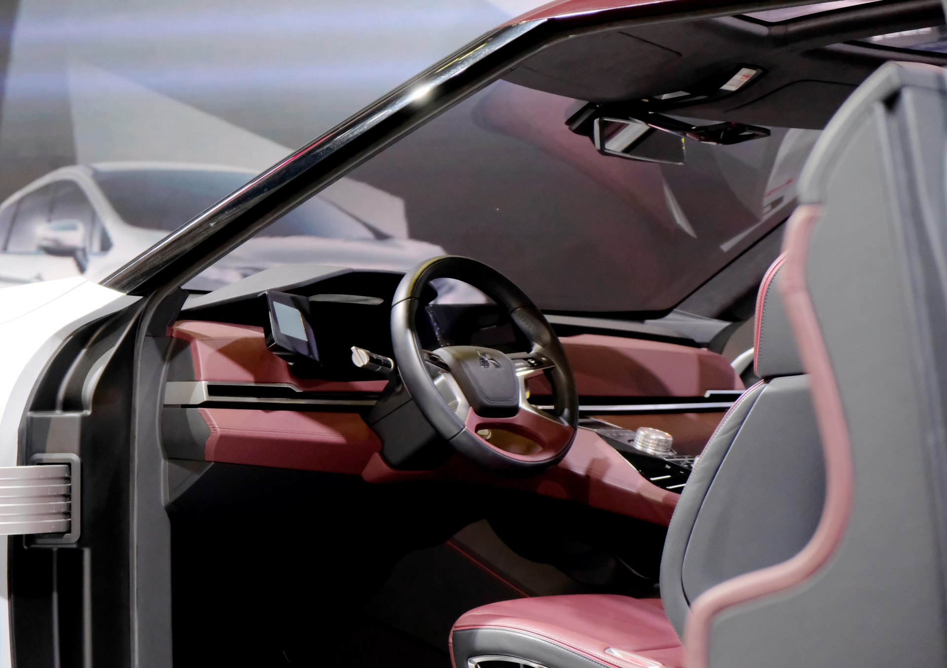 Mitsubishi Việt Nam đem mẫu xe concept GT-PHEV đến VMS 2019 mitsubishi viet nam dem mau xe concept gt phev den vms 2019