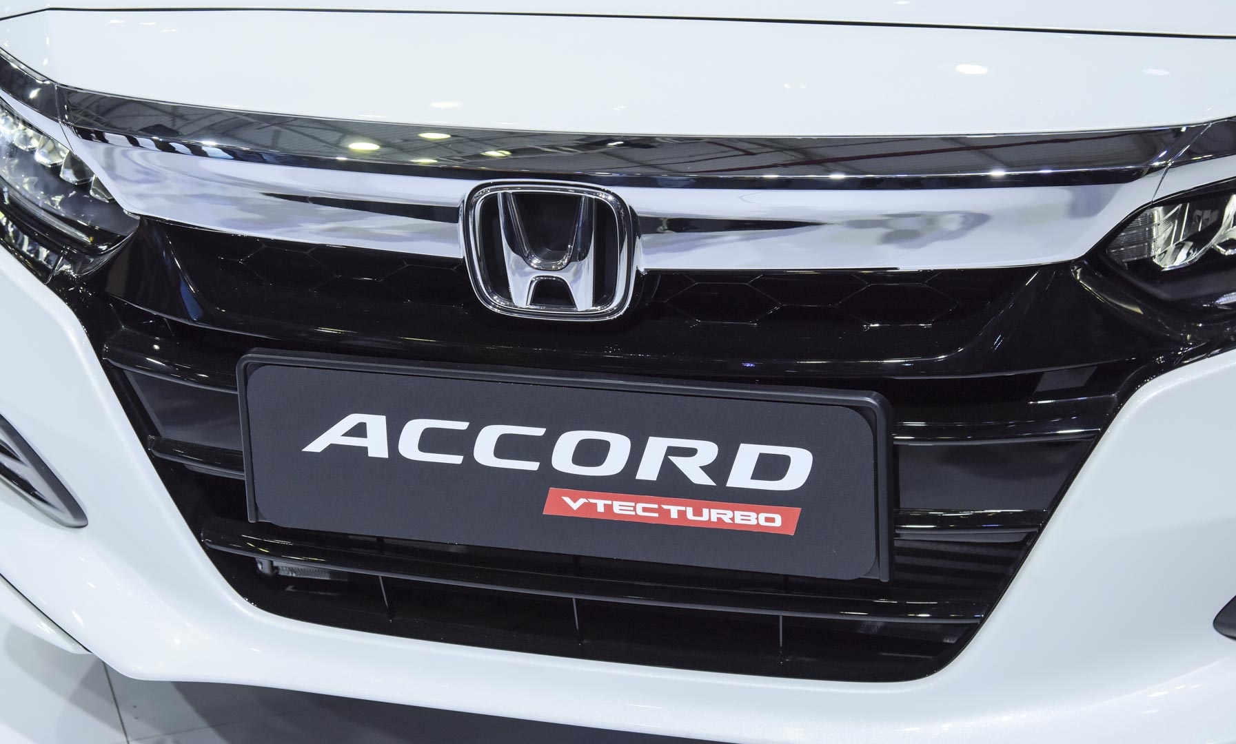 Chi tiết Honda Accord 2019 giá hơn 1,3 tỷ đồng anh chi tiet honda accord 2019 gia hon 13 ty dong