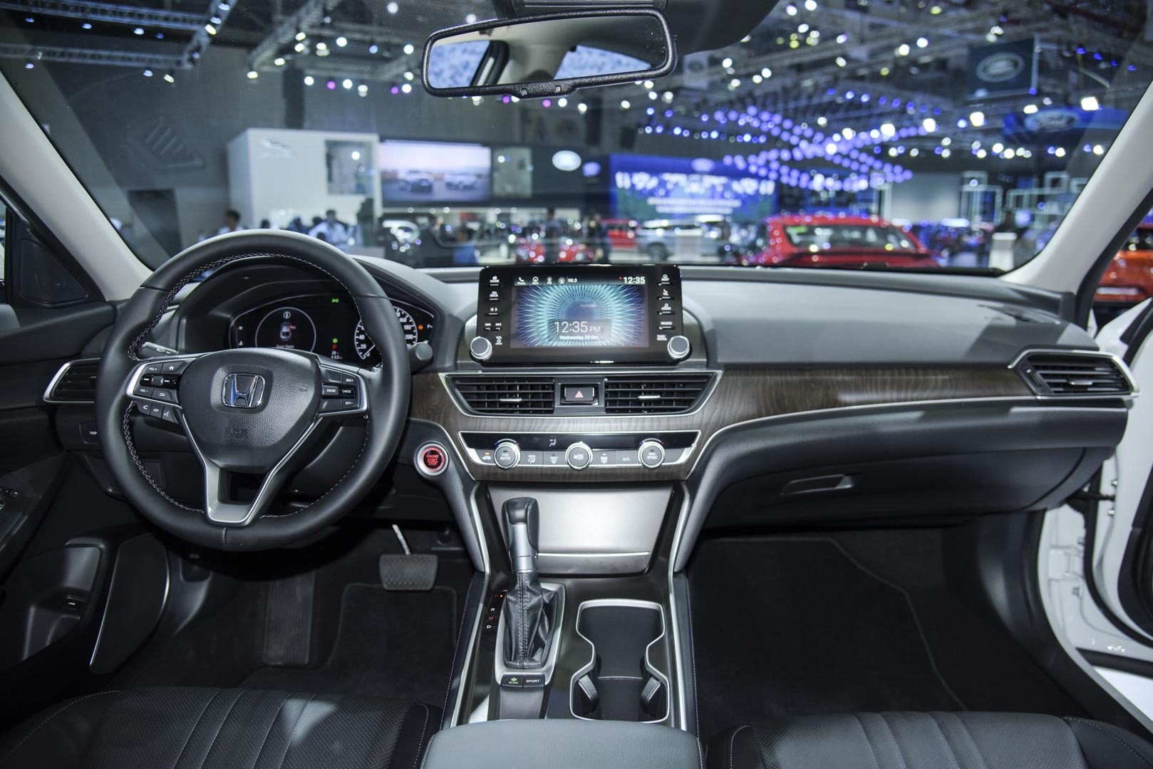 Chi tiết Honda Accord 2019 giá hơn 1,3 tỷ đồng anh chi tiet honda accord 2019 gia hon 13 ty dong