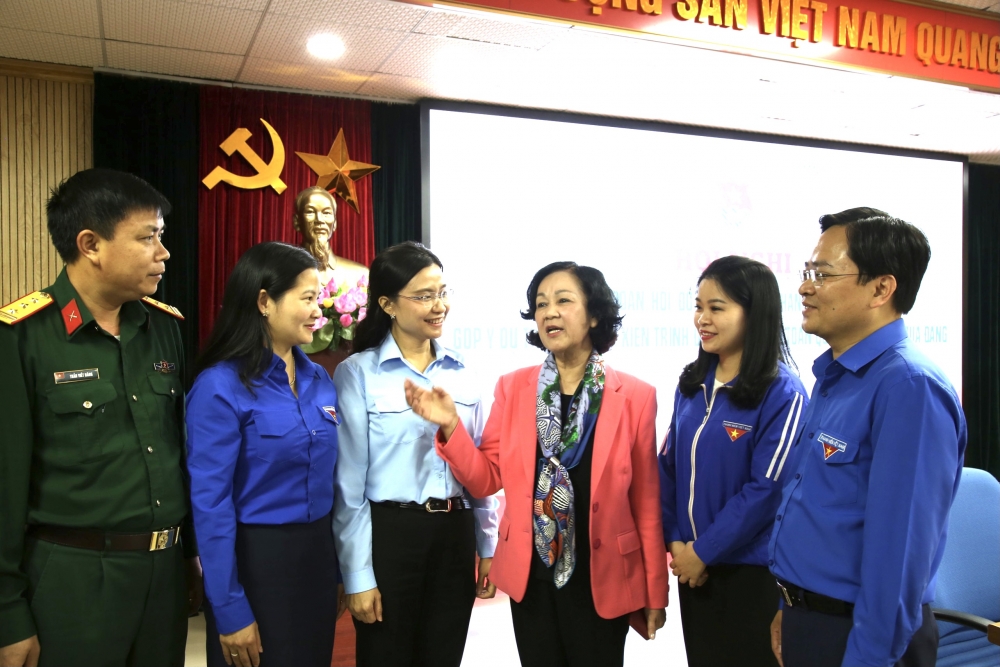 Thế hệ trẻ cần thảo luận và đóng góp ý kiến cho các dự thảo văn kiện trình Đại hội XIII của Đảng Thế hệ trẻ cần thảo luận và đóng góp ý kiến cho các dự thảo văn kiện trình Đại hội XIII của Đảng