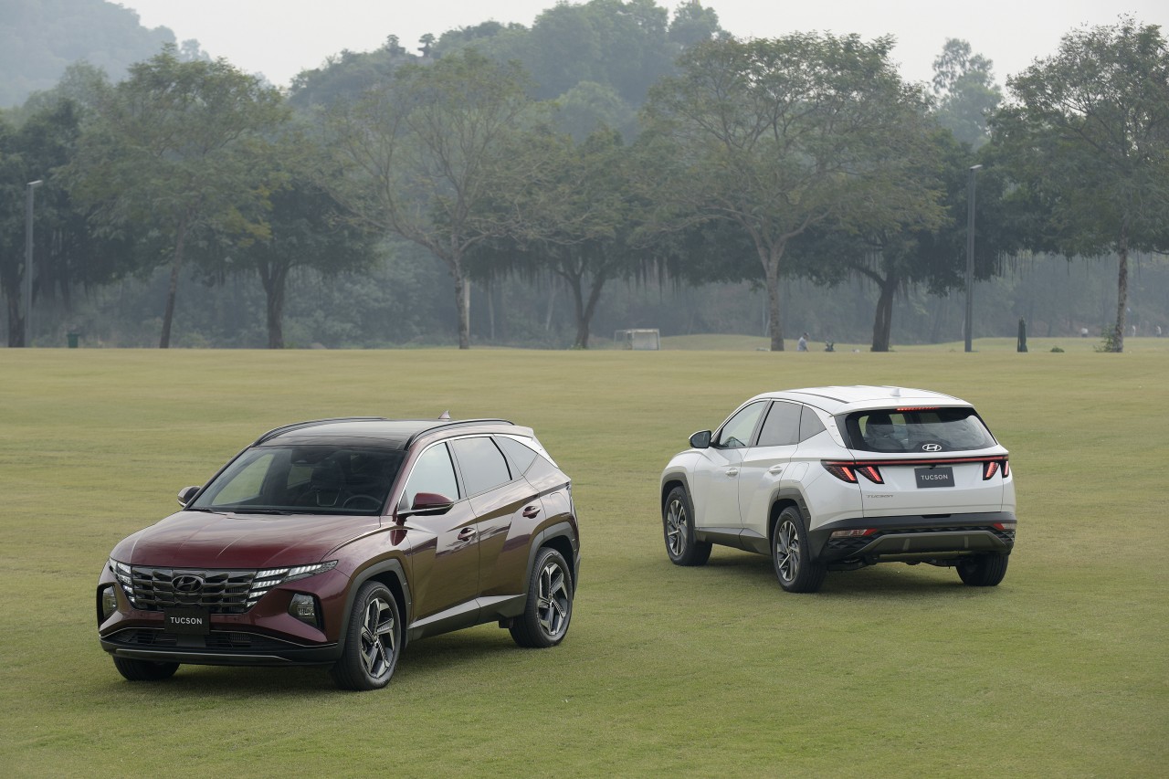 Hyundai Tucson hoàn toàn mới ra mắt, có 4 phiên bản giá cao nhất hơn 1 tỷ đồng Hyundai Tucson hoàn toàn mới ra mắt, có 4 phiên bản giá cao nhất hơn 1 tỷ đồng