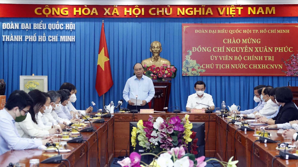 Chủ tịch nước yêu cầu xử lý nghiêm các vụ án bạo hành trẻ em Chủ tịch nước Nguyễn Xuân Phúc đã tới thăm, làm việc với Đoàn Đại biểu Quốc hội TP.HCM.