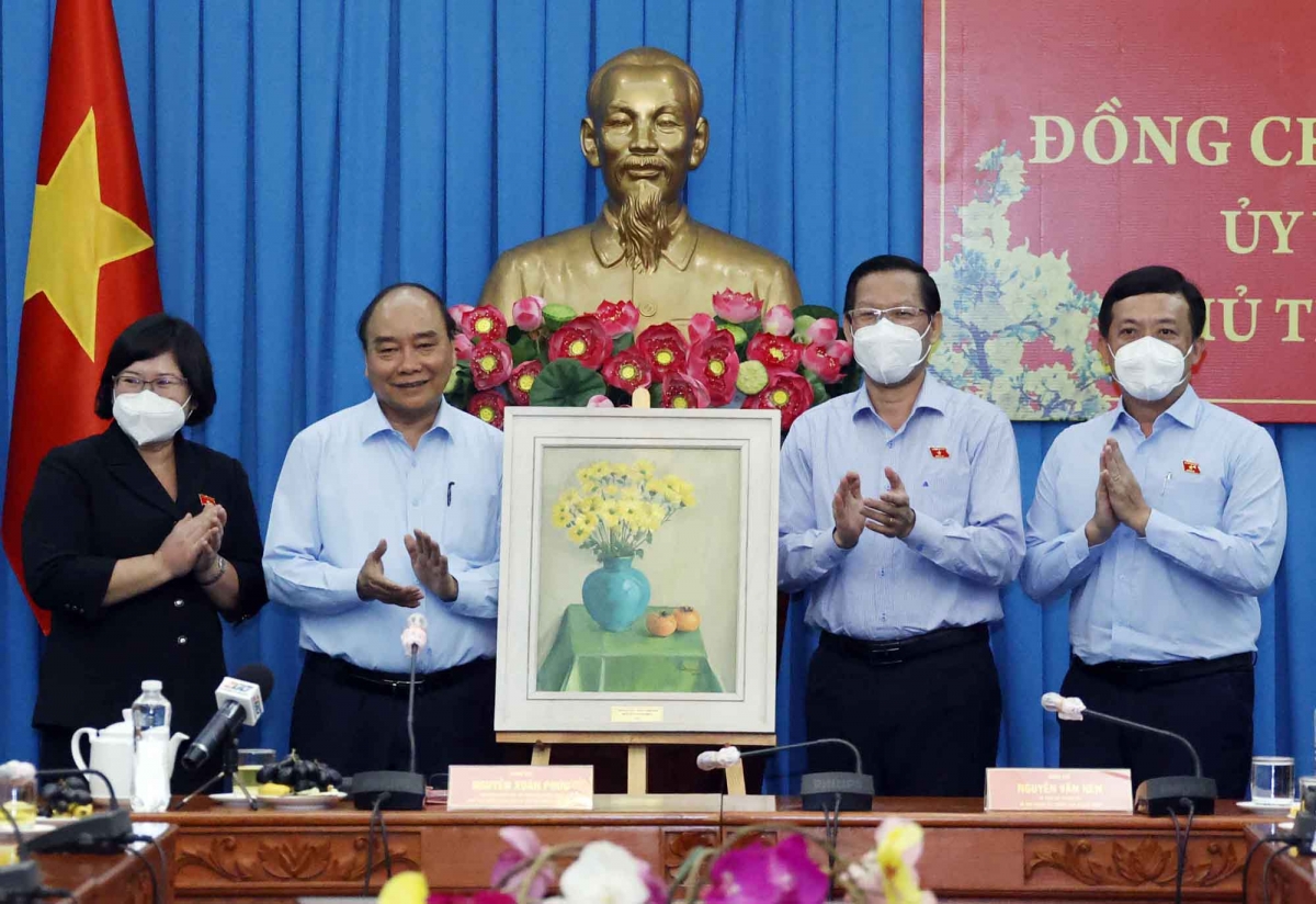 Chủ tịch nước yêu cầu xử lý nghiêm các vụ án bạo hành trẻ em Chủ tịch nước biểu dương những kết quả bước đầu quan trọng của Đoàn Đại biểu Quốc hội TP.HCM.