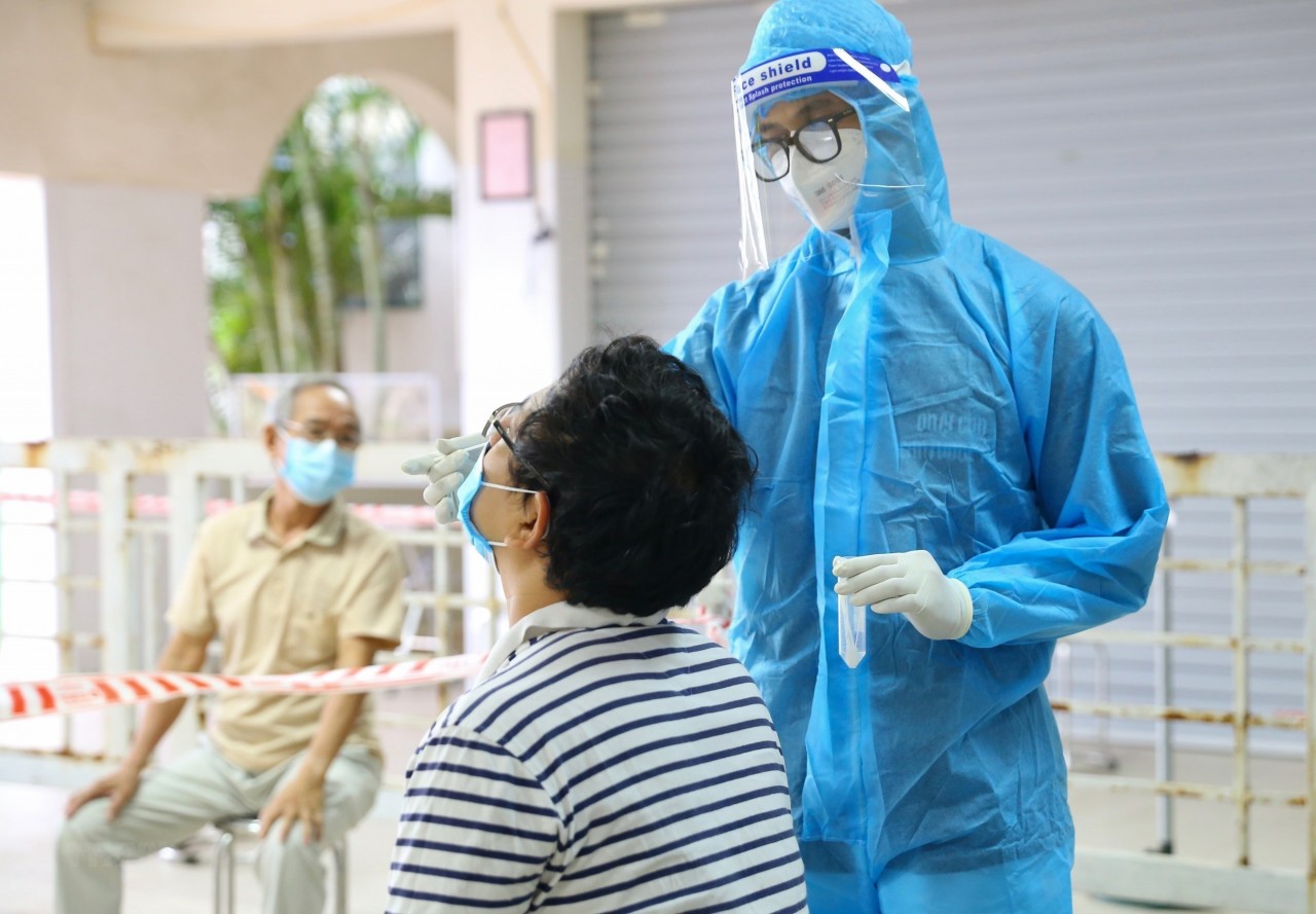 Tin COVID hôm nay tối 24/1: Thêm 14.362 ca COVID-19, Hà Nội vẫn nhiều nhất; 163 ca nhiễm Omicron Tin COVID hôm nay tối 24/1: Thêm 14.362 ca COVID-19, Hà Nội vẫn nhiều nhất; 163 ca nhiễm Omicron