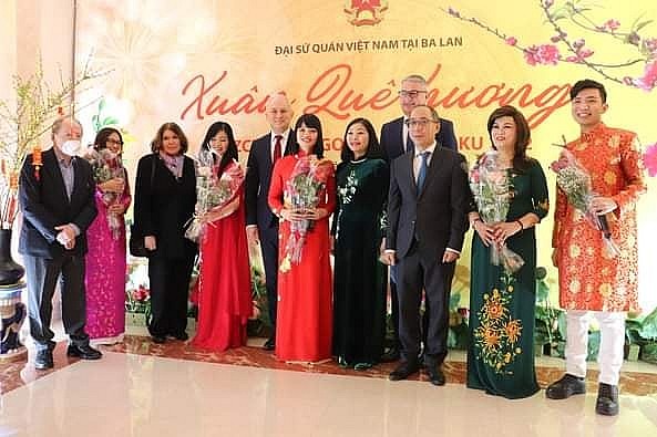Chương trình “Xuân Quê hương 2022” ấm áp, thân tình tại Ba Lan.
