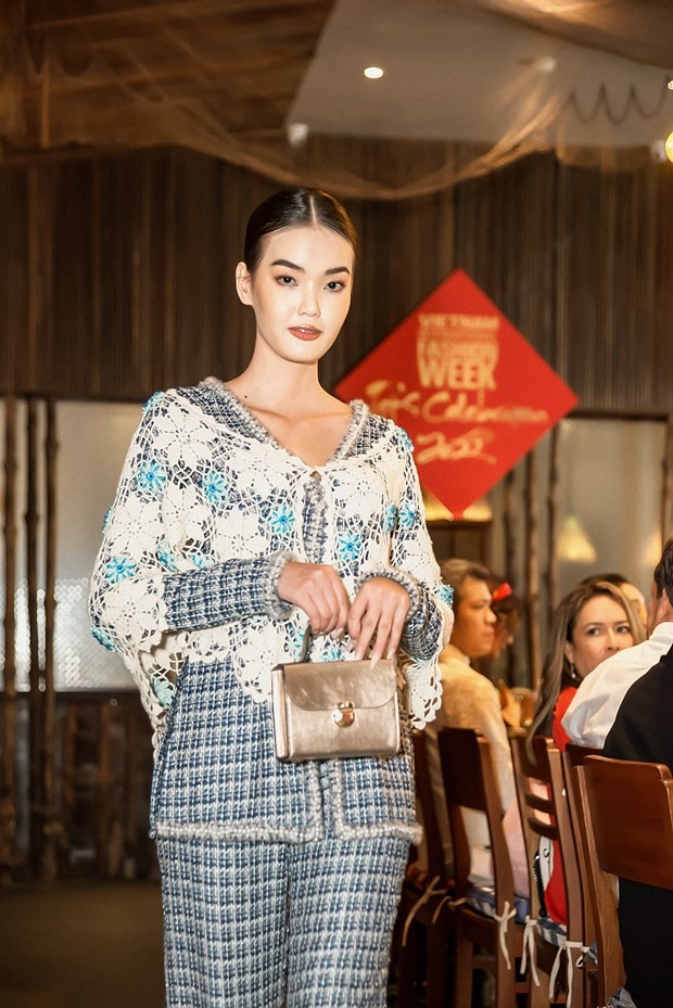 Bạn bè quốc tế ở Việt Nam thích thú trải nghiệm Tết cổ truyền Nam bộ Bạn bè quốc tế ở Việt Nam thích thú trải nghiệm Tết cổ truyền Nam bộ
