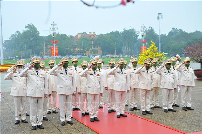 Lãnh đạo Đảng, Nhà nước vào Lăng viếng Chủ tịch Hồ Chí Minh Chú thích ảnh