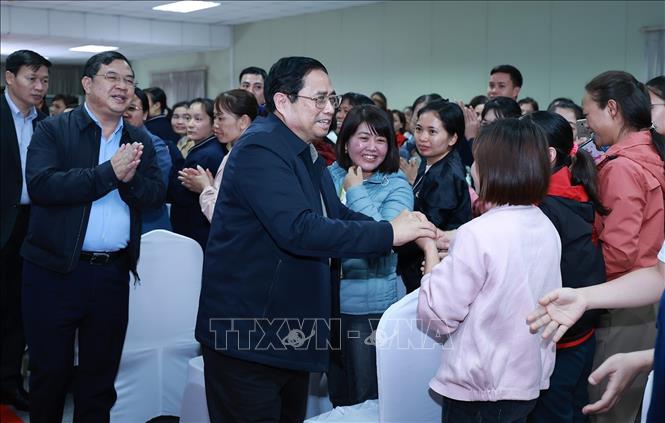 Thủ tướng dự Chương trình Chú thích ảnh