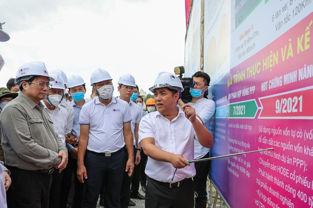 Thủ tướng tiếp tục kiểm tra, đôn đốc thi công tuyến cao tốc Bắc – Nam