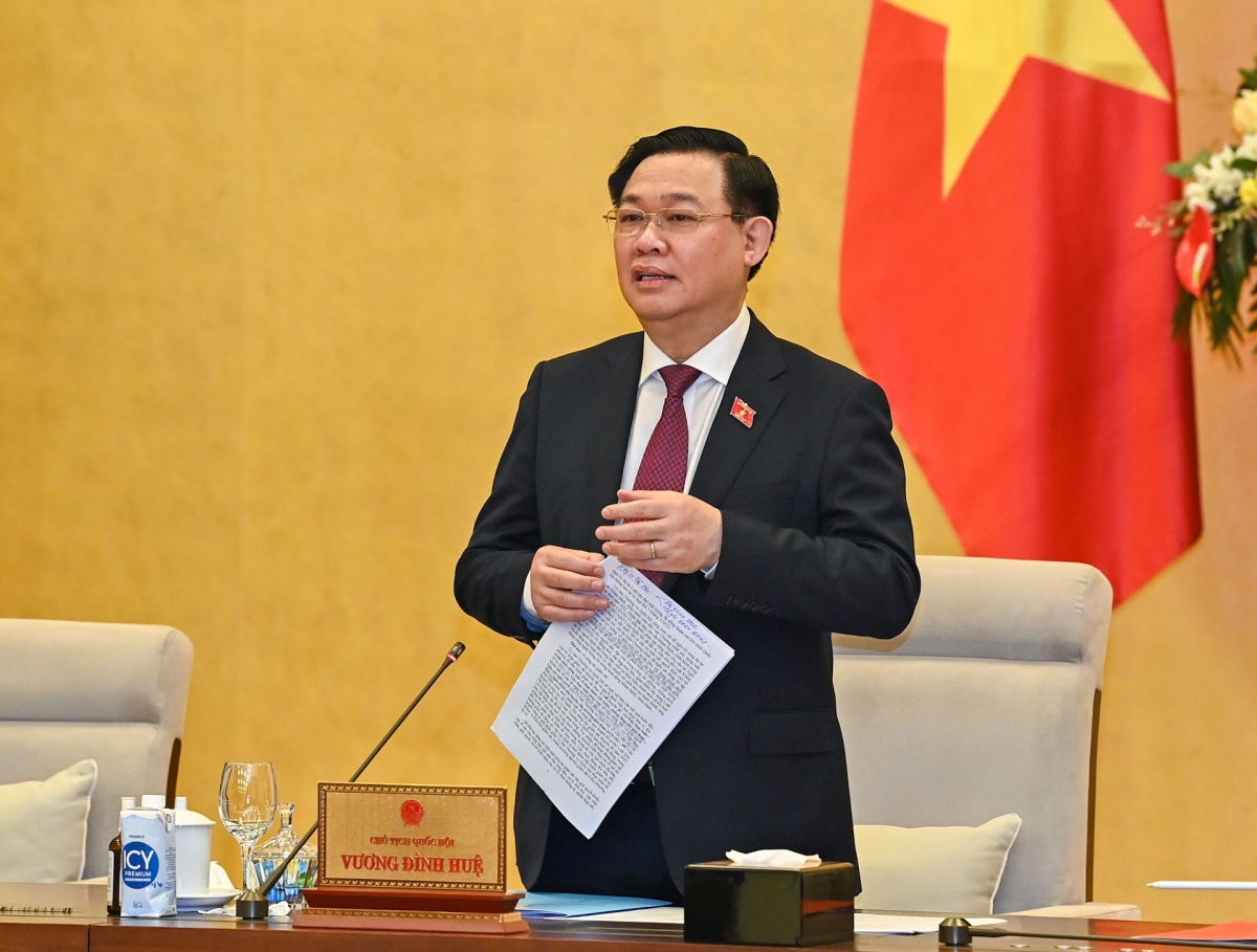 Chủ tịch Quốc hội đề nghị lập danh mục hồ sơ vụ việc để tránh “đánh trống bỏ dùi” Chủ tịch Quốc hội đề nghị quan tâm nhiều hiện tượng tiêu cực mua bán đất đai