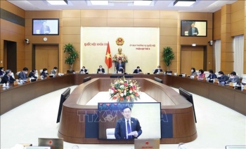 Bế mạc Phiên họp thứ 8 của Ủy ban Thường vụ Quốc hội